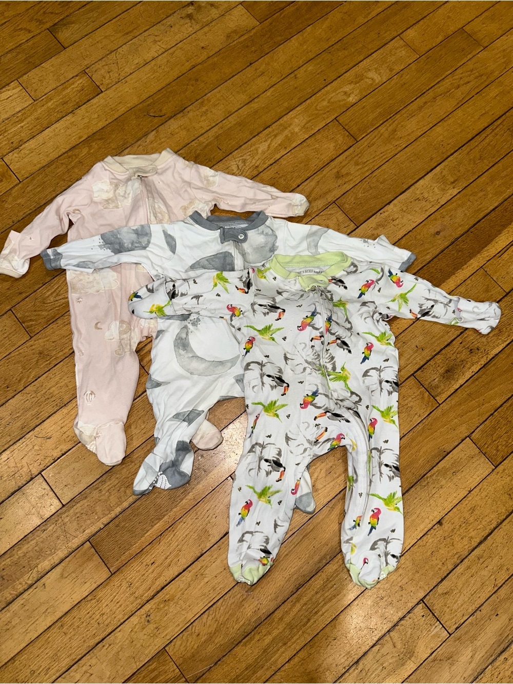Baby Girl’s Burt’s Bees long sleeve onesie pajama set bundle lot footie zip